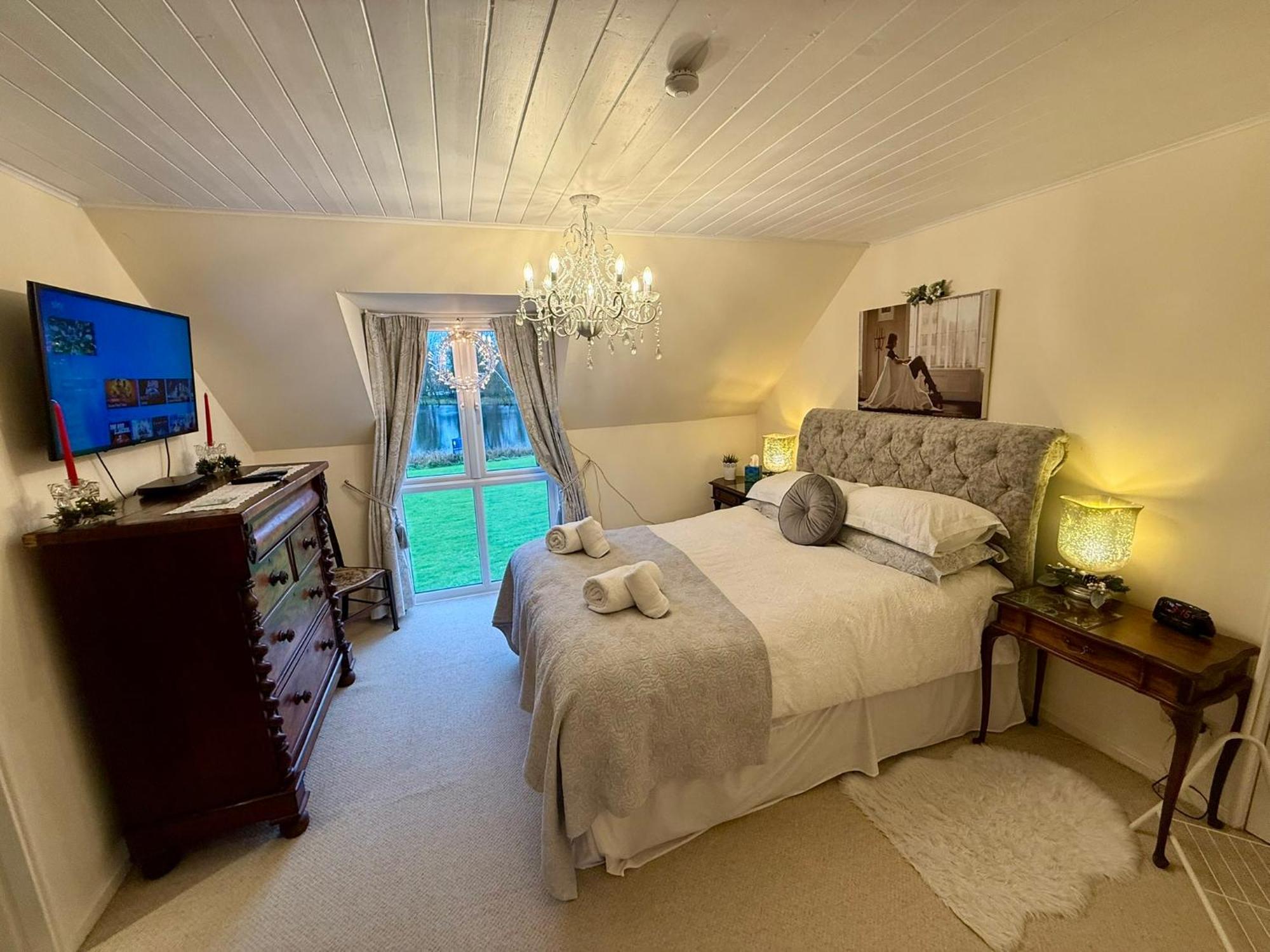Luxury Kingfisher Lodge, Isis Lake, Within The Cotswold Waterpark Cirencester Esterno foto