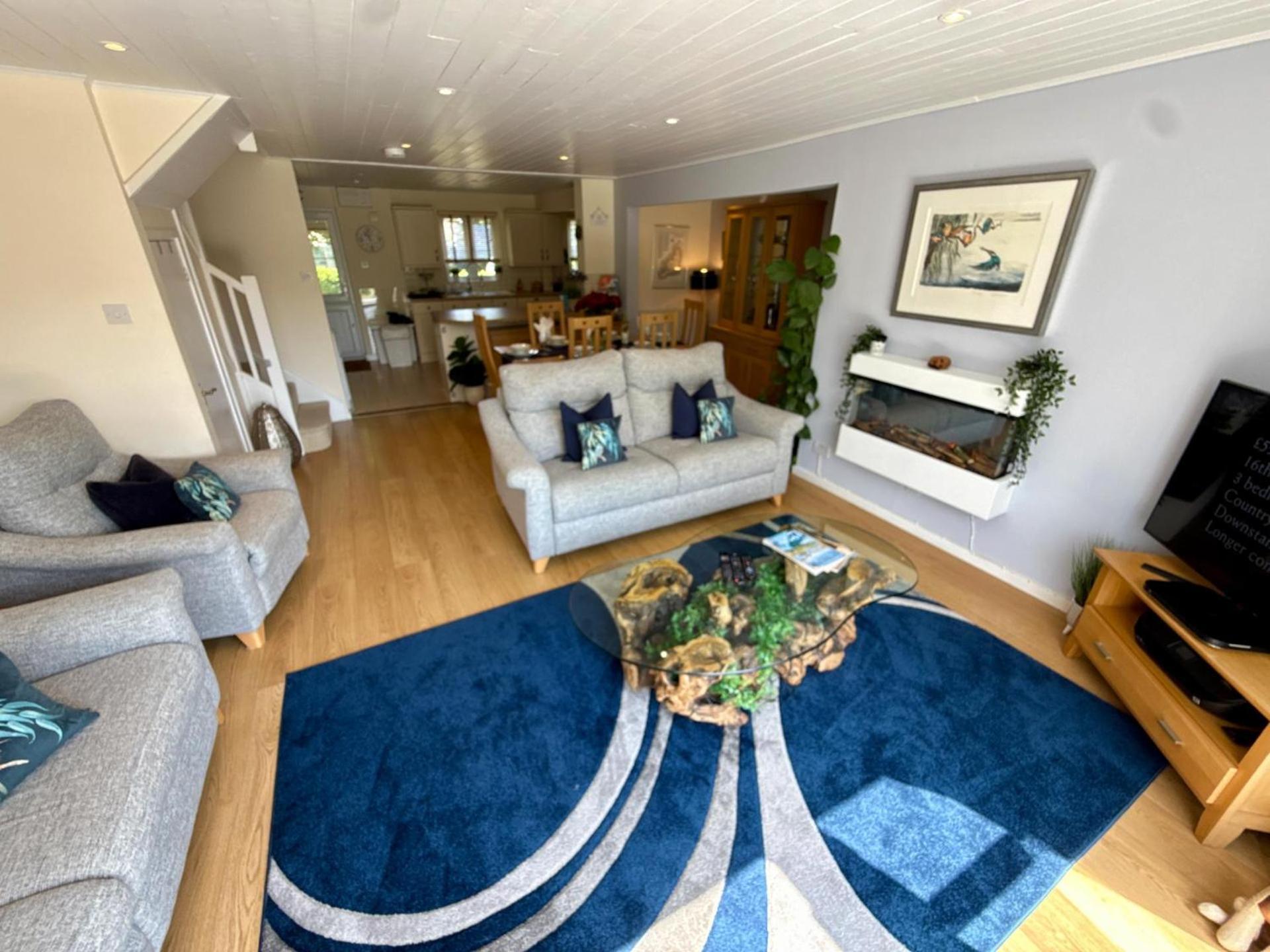 Luxury Kingfisher Lodge, Isis Lake, Within The Cotswold Waterpark Cirencester Esterno foto